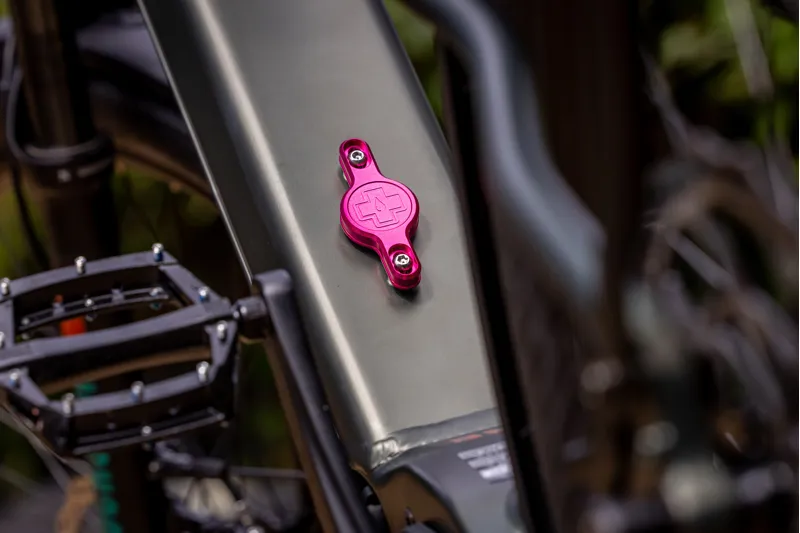 Muc-Off Secure Tag Holder V2 in Orange-1